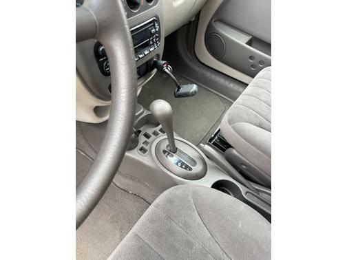 Photo 3 of 7 of 2001 Chrysler PT Cruiser Base