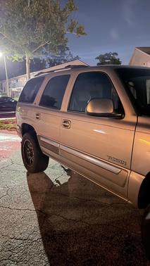 Beige 2000 GMC Yukon SLT