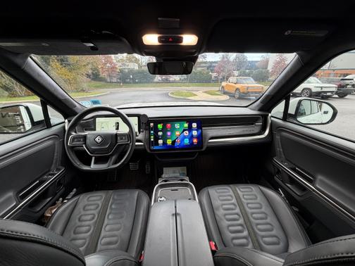 2023 Rivian R1S Adventure Quad-Motor Large Package