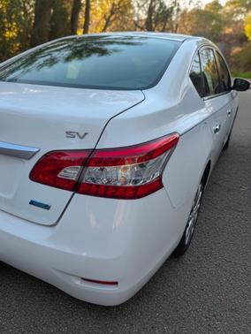 White 2014 Nissan Sentra SV