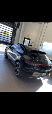 2021 Porsche Macan Base