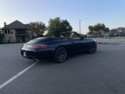 2000 Porsche 911 Carrera Cabriolet