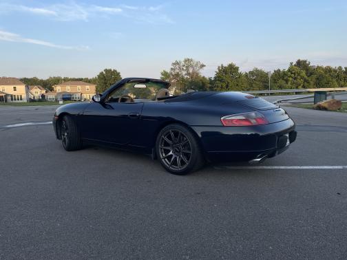 2000 Porsche 911 Carrera Cabriolet