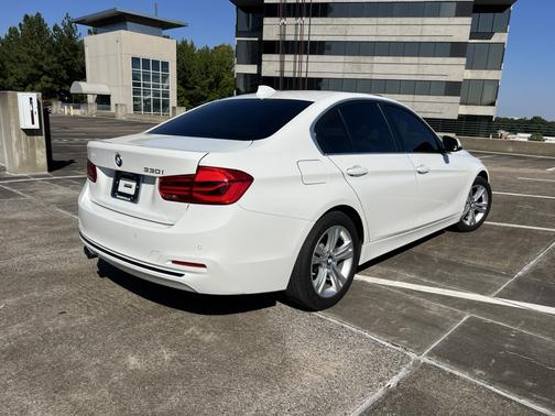 White 2017 BMW 330 i