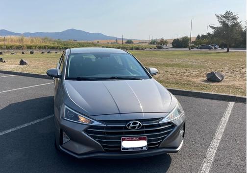 Silver 2020 Hyundai ELANTRA SEL