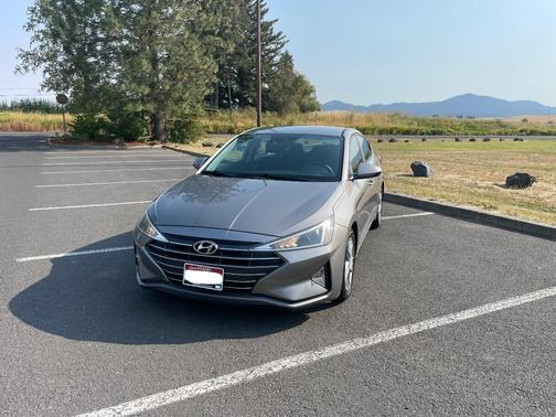 Silver 2020 Hyundai ELANTRA SEL