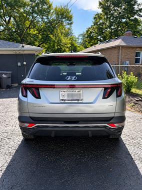Silver 2022 Hyundai TUCSON SEL