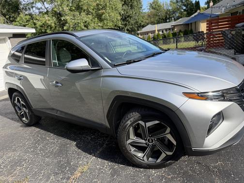 Silver 2022 Hyundai TUCSON SEL
