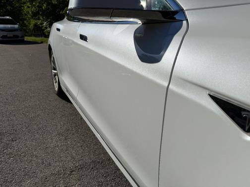 White 2016 Tesla Model S P90D