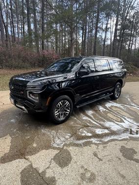 2025 Chevrolet Suburban Z71