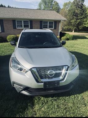2020 Nissan Kicks SV