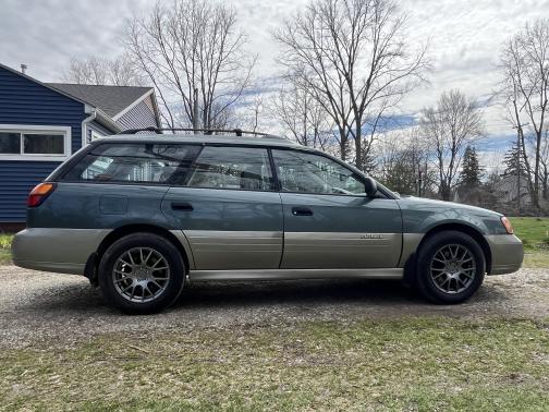 Green 2002 Subaru Outback Base