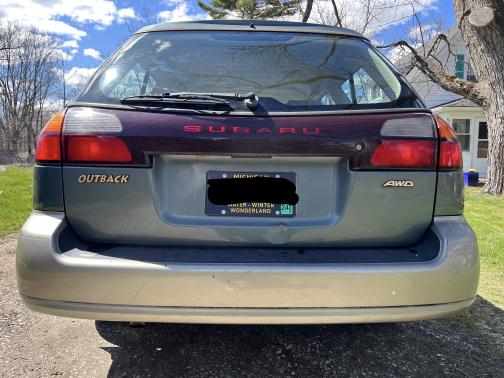 Green 2002 Subaru Outback Base