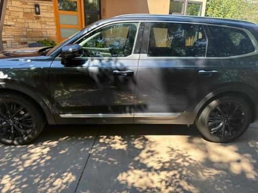 Gray 2022 Kia Telluride SX