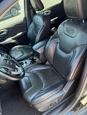 2018 Jeep Cherokee Overland