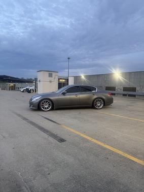 Gray 2015 INFINITI Q40 Base