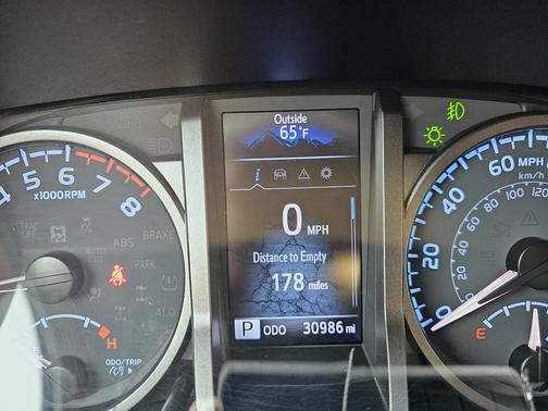 2020 Toyota Tacoma TRD Sport