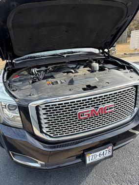 Black 2016 GMC Yukon Denali