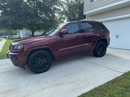 2017 Jeep Grand Cherokee Altitude