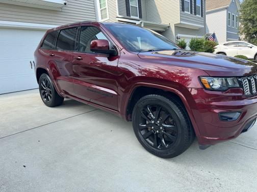 2017 Jeep Grand Cherokee Altitude