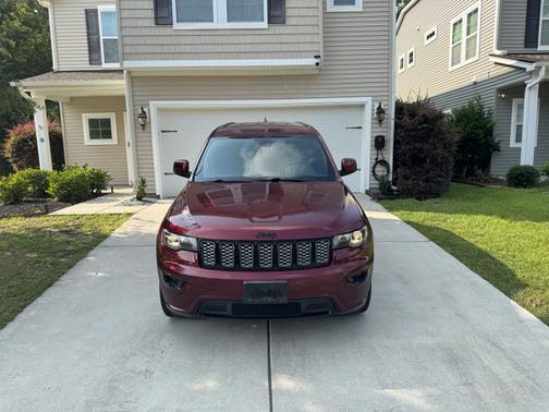 2017 Jeep Grand Cherokee Altitude