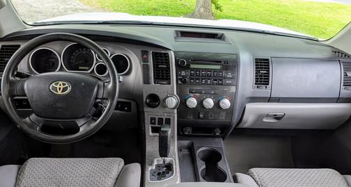 2011 Toyota Tundra Grade