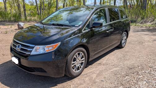 Black 2013 Honda Odyssey EX-L