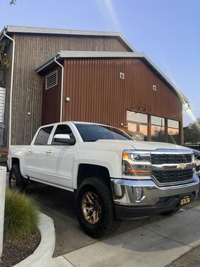 White 2018 Chevrolet Silverado 1500 1LT