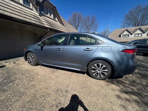 2022 Toyota Corolla Hybrid LE