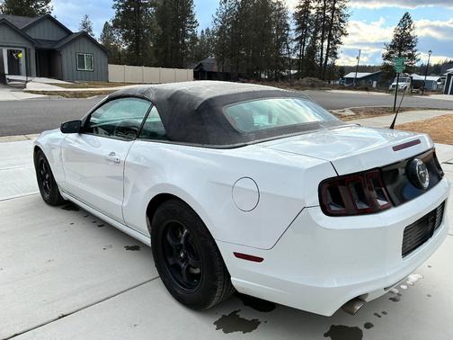 2014 Ford Mustang V6