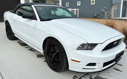 2014 Ford Mustang V6