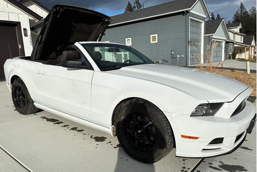 2014 Ford Mustang V6