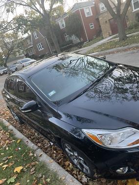 Black 2014 Ford Focus SE