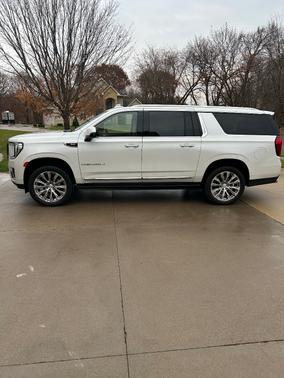 2024 GMC Yukon XL Denali