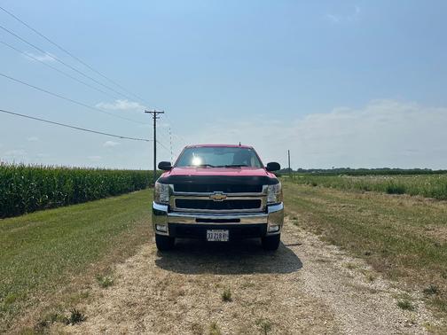 Red 2008 Chevrolet Silverado 2500 LT1 H/D Extended Cab