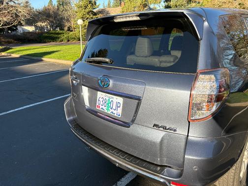 2012 Toyota RAV4 EV Base