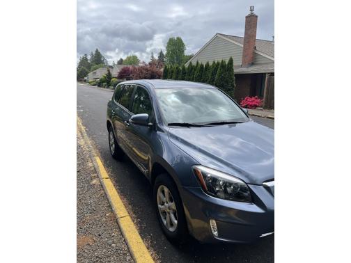 2012 Toyota RAV4 EV Base