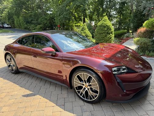 2022 Porsche Taycan Taycan