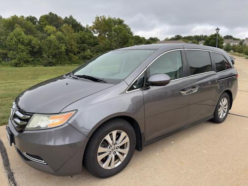 Gray 2014 Honda Odyssey EX