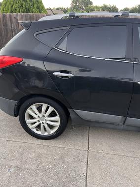 Black 2013 Hyundai TUCSON Limited