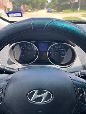 Black 2013 Hyundai TUCSON Limited