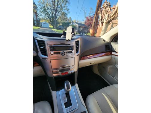 2010 Subaru Legacy 3.6 R Limited