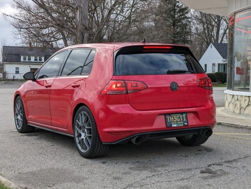 2015 Volkswagen Golf GTI 2.0T S 4-Door