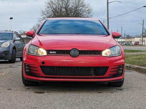 2015 Volkswagen Golf GTI 2.0T S 4-Door