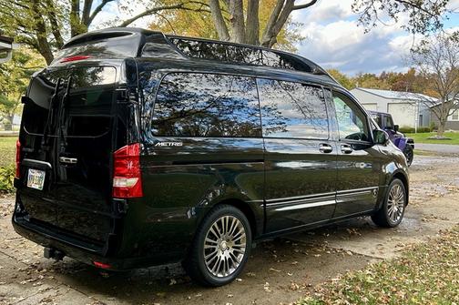 2018 Mercedes-Benz Metris Base