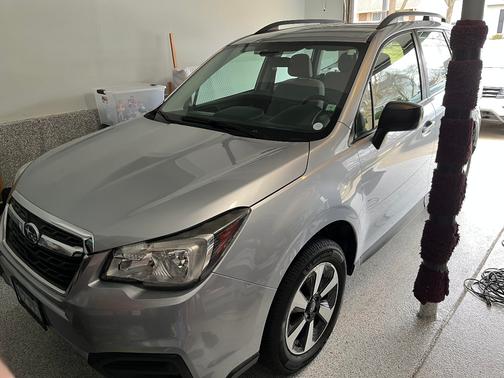 2017 Subaru Forester 2.5i
