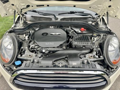 2016 MINI Hardtop Cooper