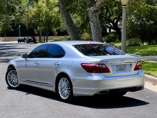 2010 Lexus LS 460 Base