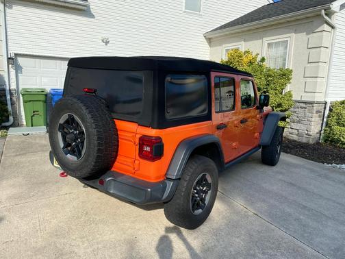 Orange 2018 Jeep Wrangler Unlimited Rubicon