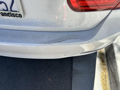 White 2015 BMW 320 i